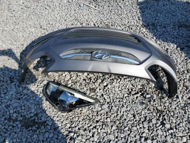 KMHCT4AE1GU072684 - 2016 HYUNDAI ACCENT SE GRAY photo 12