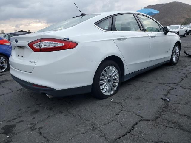 3FA6P0UU1GR175697 - 2016 FORD FUSION S HYBRID WHITE photo 3