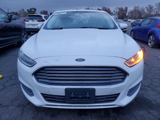 3FA6P0UU1GR175697 - 2016 FORD FUSION S HYBRID WHITE photo 5