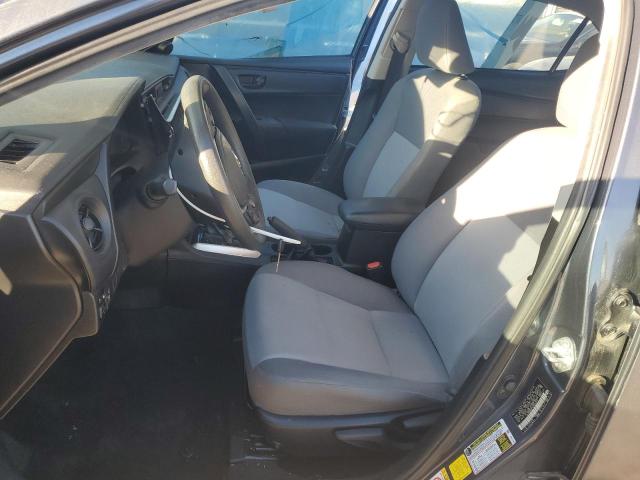 5YFBURHE1KP940771 - 2019 TOYOTA COROLLA L Grau Foto 7