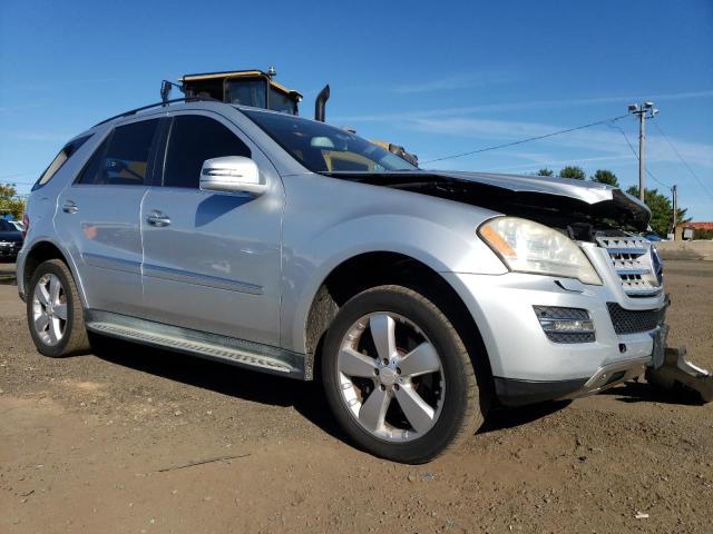 4JGBB8GB8BA678027 - 2011 MERCEDES-BENZ ML 350 4MATIC SILVER photo 4