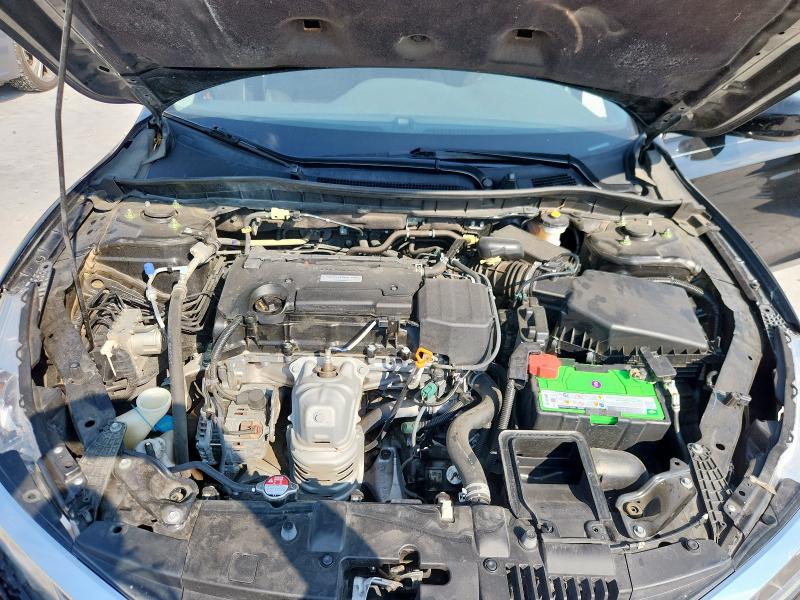 1HGCR2F32HA147797 - 2017 HONDA ACCORD LX შავი ფოტო 11