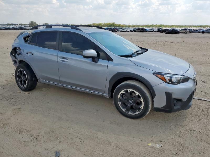 JF2GTAEC1N8212639 - 2022 SUBARU CROSSTREK PREMIUM SILVER photo 4