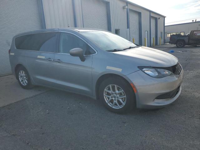 2C4RC1CG5MR580175 - 2021 CHRYSLER VOYAGER LX 银色 照片 4