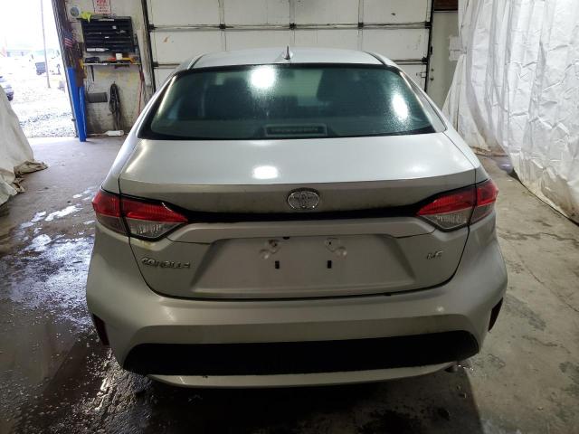 5YFEPMAE8NP329187 - 2022 TOYOTA COROLLA LE ვერცხლისფერი ფოტო 6
