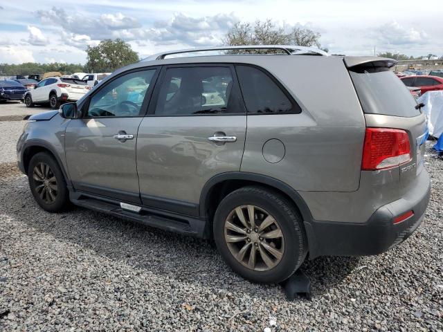 5XYKU4A22BG123574 - 2011 KIA SORENTO EX 灰色 照片 2