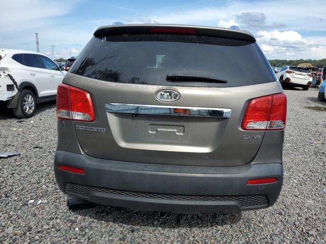 5XYKU4A22BG123574 - 2011 KIA SORENTO EX 灰色 照片 6