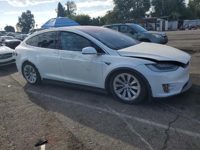 5YJXCDE23JF141493 - 2018 TESLA MODEL X თეთრი ფოტო 4