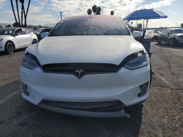 5YJXCDE23JF141493 - 2018 TESLA MODEL X თეთრი ფოტო 5