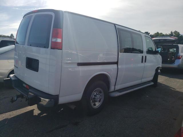 1GCWGAFG2J1912527 - 2018 CHEVROLET EXPRESS G2500 WHITE photo 3