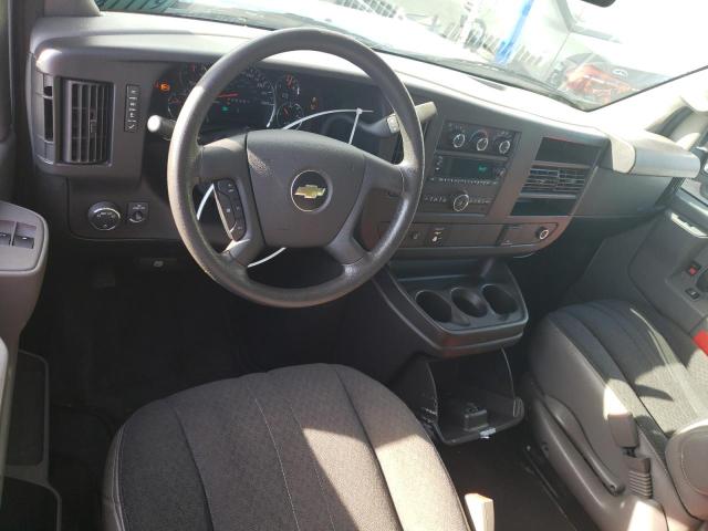 1GCWGAFG2J1912527 - 2018 CHEVROLET EXPRESS G2500 WHITE photo 8