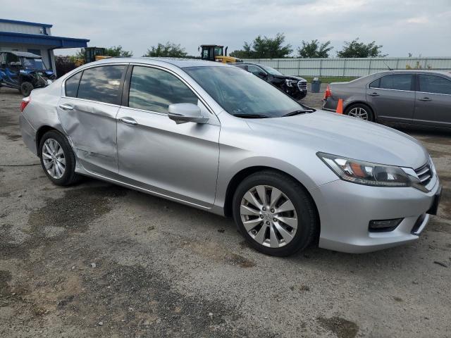 1HGCR2F87EA260636 - 2014 HONDA ACCORD EXL SILVER photo 4