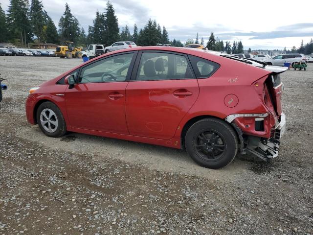JTDKN3DU4F0451868 - 2015 TOYOTA PRIUS წითელი ფოტო 2