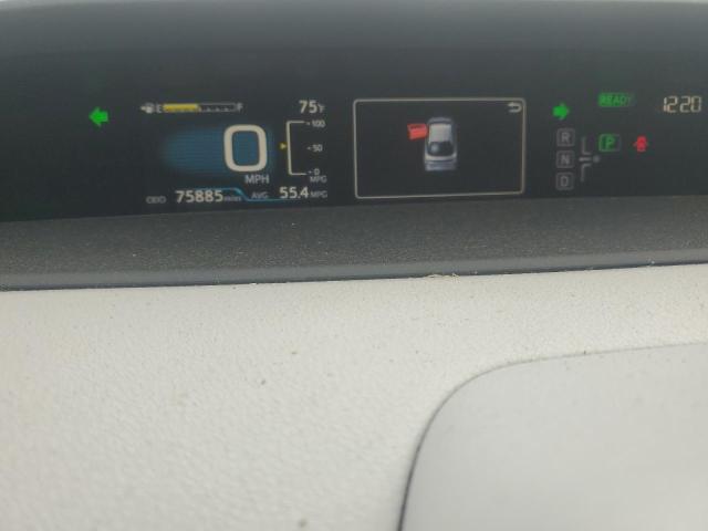 JTDKBRFU2G3520422 - 2016 TOYOTA PRIUS SILVER photo 9