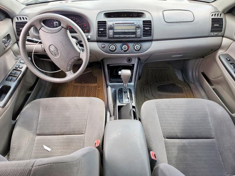4T1BE32K45U009290 - 2005 TOYOTA CAMRY LE Gümüş foto 8
