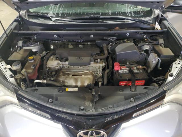 2T3BFREV3GW443152 - 2016 TOYOTA RAV4 LE 银色 照片 12
