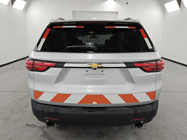 1GNEVMKW7NJ170185 - 2022 CHEVROLET TRAVERSE LT SILVER photo 6