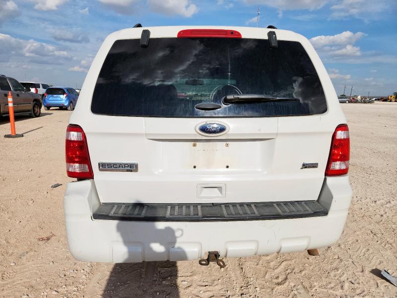 1FMCU0DG1BKC17486 - 2011 FORD ESCAPE XLT WHITE photo 6