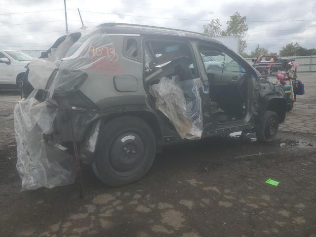 3C4NJDCBXJT329073 - 2018 JEEP COMPASS LIMITED GREEN photo 3