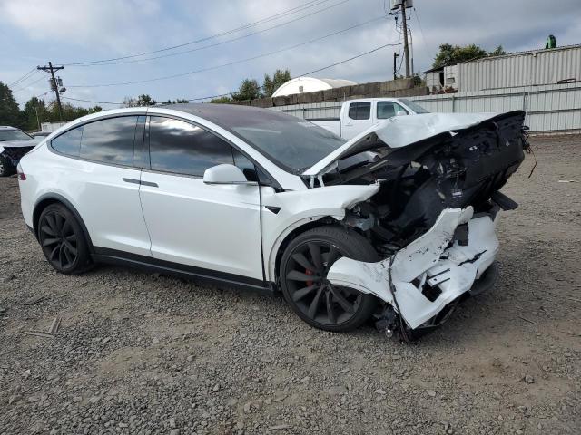 5YJXCBE24HF042325 - 2017 TESLA MODEL X Beyaz fotoğraf 4