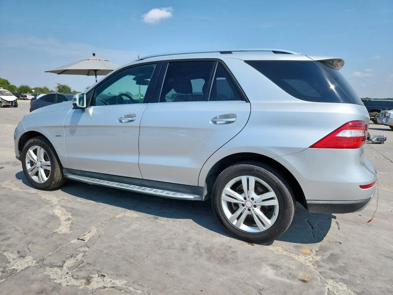 4JGDA5HB3CA037202 - 2012 MERCEDES-BENZ ML 350 4MATIC SILVER photo 2