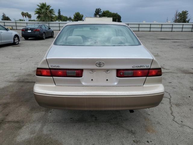 JT2BG22K3W0238859 - 1998 TOYOTA CAMRY CE GOLD photo 6