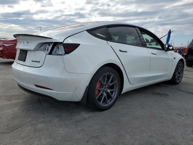 5YJ3E1EBXNF238011 - 2022 TESLA MODEL 3 Білий фото 3