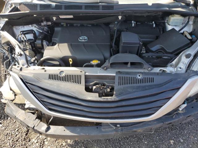 5TDYK3DC1FS669886 - 2015 TOYOTA SIENNA XLE Արծաթագույն լուսանկար 12