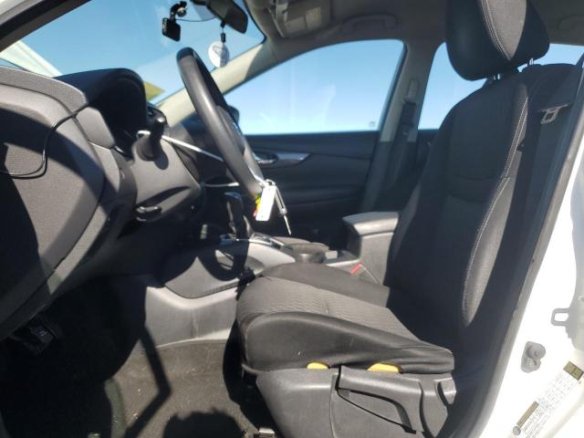 KNMAT2MV4JP584392 - 2018 NISSAN ROGUE S Biały zdjęcie 7