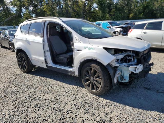 1FMCU9J92HUD41399 - 2017 FORD ESCAPE TITANIUM WHITE photo 4