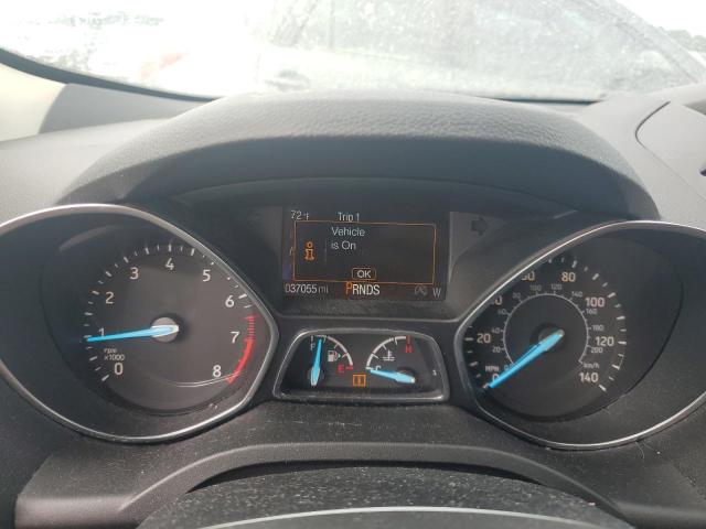 1FMCU0GDXJUA09062 - 2018 FORD ESCAPE SE Biały zdjęcie 9