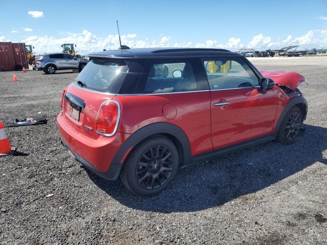 WMWXP5C54J3C65020 - 2018 MINI COOPER RED photo 3