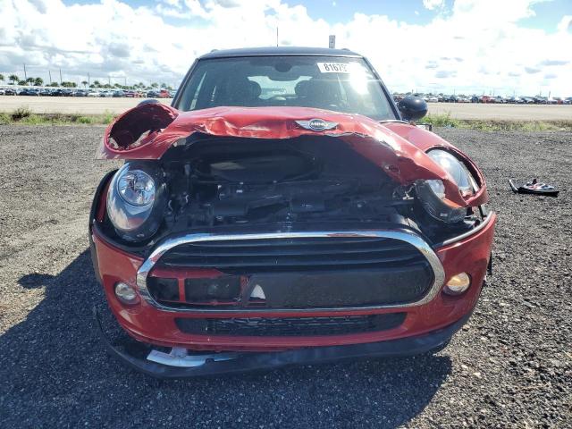 WMWXP5C54J3C65020 - 2018 MINI COOPER RED photo 5