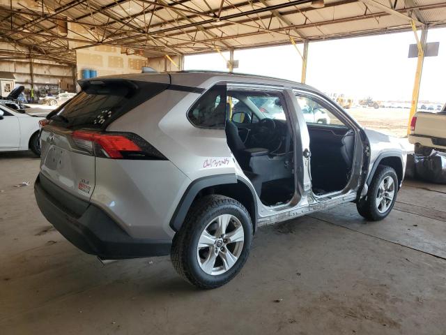 2T3W1RFVXMC141904 - 2021 TOYOTA RAV4 XLE SILVER photo 3