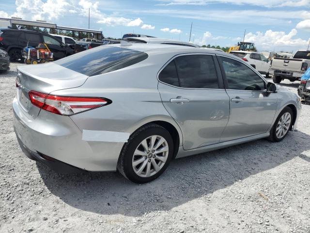 4T1B11HK6KU745344 - 2019 TOYOTA CAMRY L SILVER photo 3