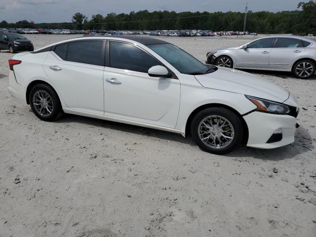 1N4BL4BV8KC250318 - 2019 NISSAN ALTIMA S Blanc photo 4