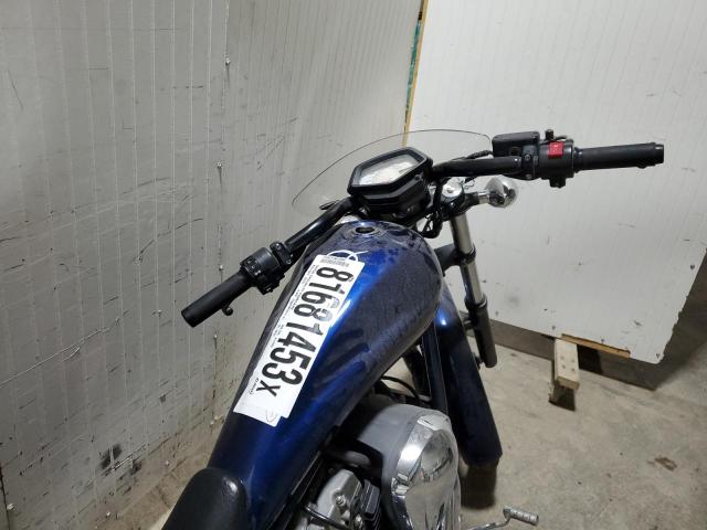 JH2SC6124KK400452 - 2019 HONDA VT1300 CX BLUE photo 5