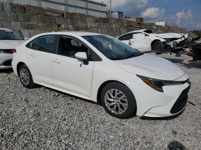 5YFEPMAE0MP205087 - 2021 TOYOTA COROLLA LE Blanc photo 4