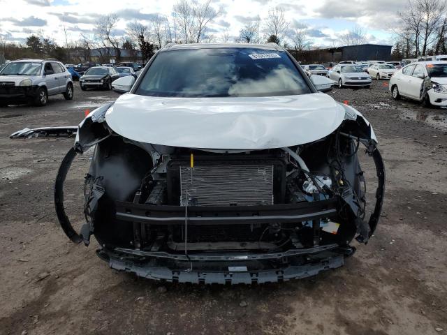 WVGKMPE26NP037242 - 2022 VOLKSWAGEN ID.4 PRO S თეთრი ფოტო 5