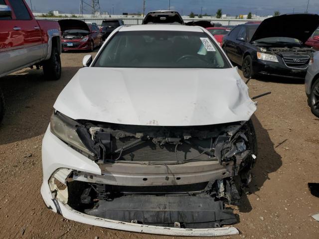 4T1B11HK6JU548897 - 2018 TOYOTA CAMRY L Ақ фото 5