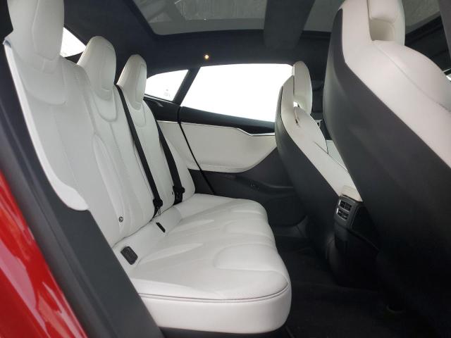 5YJSA1E29GF174957 - 2016 TESLA MODEL S Qırmızı foto 10
