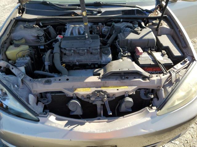 JTDBF30K120086139 - 2002 TOYOTA CAMRY LE GOLD photo 11