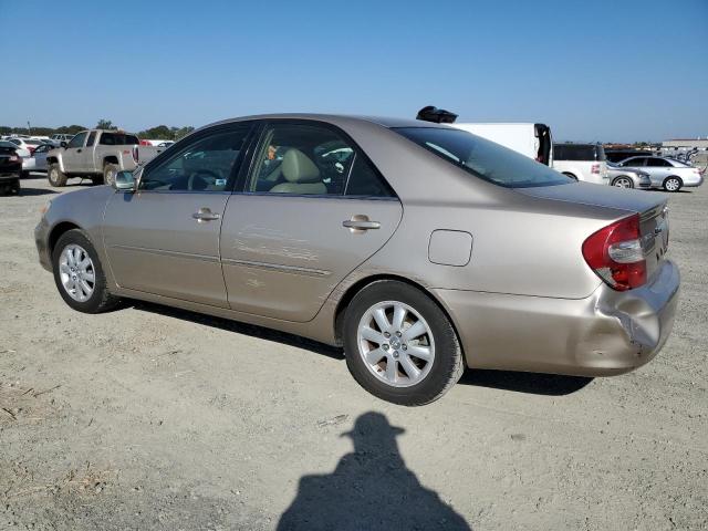 JTDBF30K120086139 - 2002 TOYOTA CAMRY LE GOLD photo 2