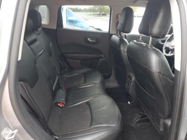 3C4NJDBB7KT597114 - 2019 JEEP COMPASS LATITUDE ვერცხლისფერი ფოტო 11