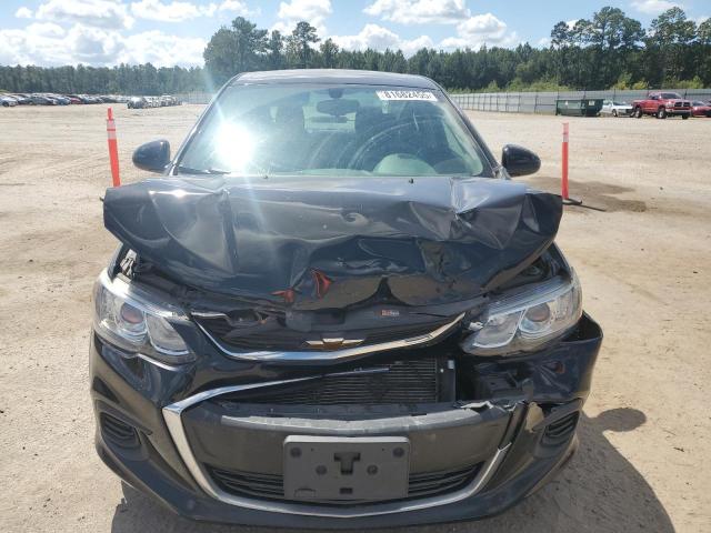 1G1JD5SH2H4125295 - 2017 CHEVROLET SONIC LT შავი ფოტო 5