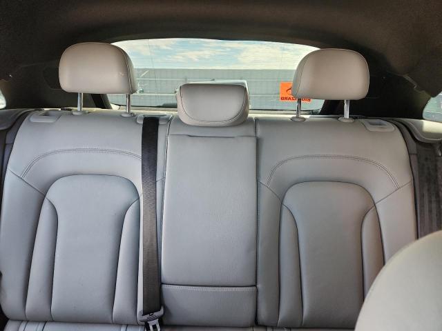 WA1HCCFS4JR012891 - 2018 AUDI Q3 PREMIUM PLUS أبيض صورة 10