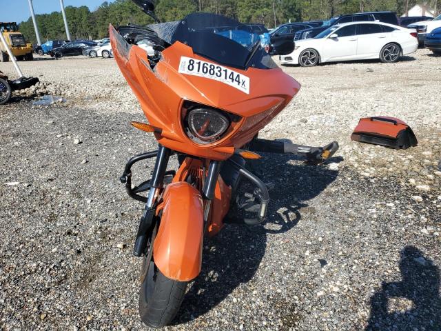 5VPDW36N9D3018569 - 2013 VICTORY MOTORCYCLES CROSS COUN ნარინჯისფერი ფოტო 2