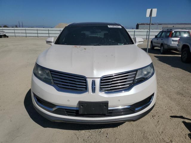2LMTJ8LP6GBL54664 - 2016 LINCOLN MKX RESERVE WHITE photo 5
