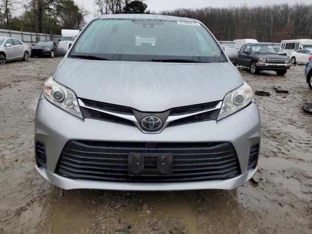 5TDKZ3DC1KS974476 - 2019 TOYOTA SIENNA LE SILVER photo 5