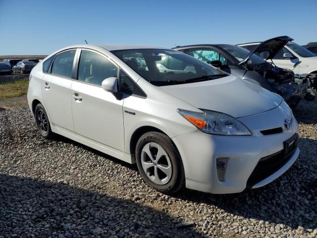 JTDKN3DU5D1694189 - 2013 TOYOTA PRIUS თეთრი ფოტო 4